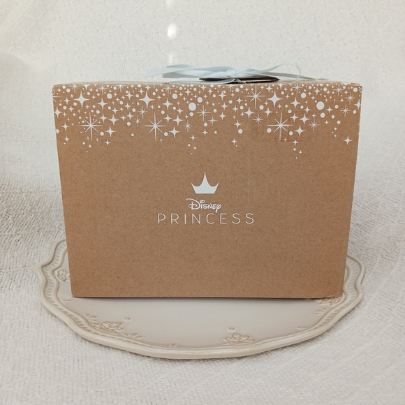 Rae Dunn × Disney Princess Stacking Ramekins Ceramic Set of 4 - Picture 3 of 12